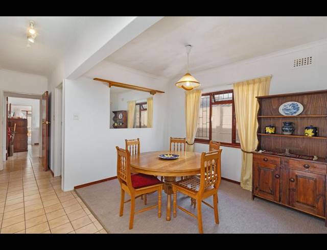 4 BEDROOM HOUSE FOR SALE IN FISH HOEK